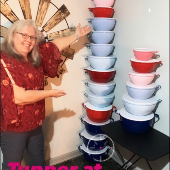 Tupperware - Picture 4 of 5